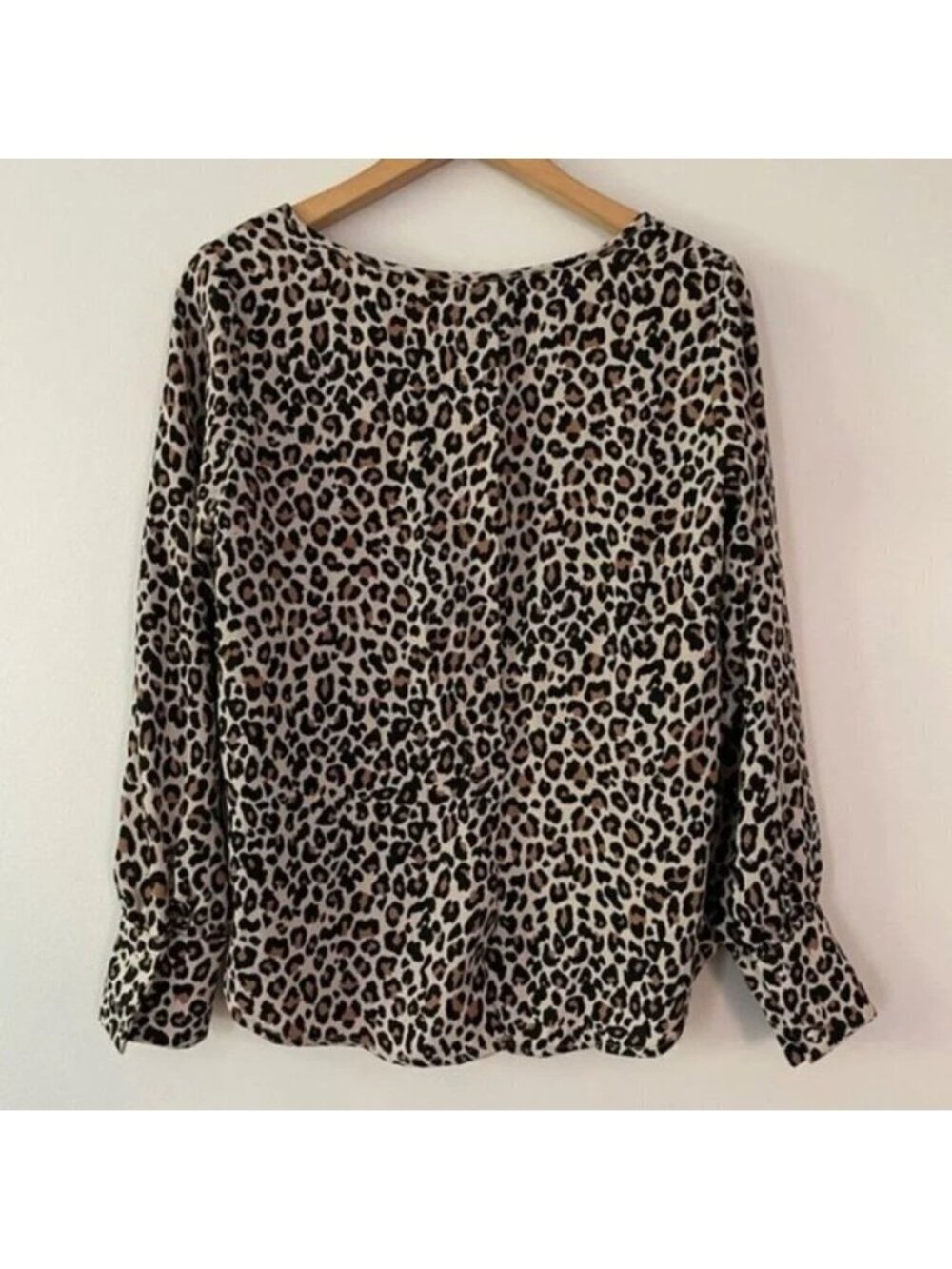 Ricki's Leopard Print Blouse Size Small - Picture 5 of 6